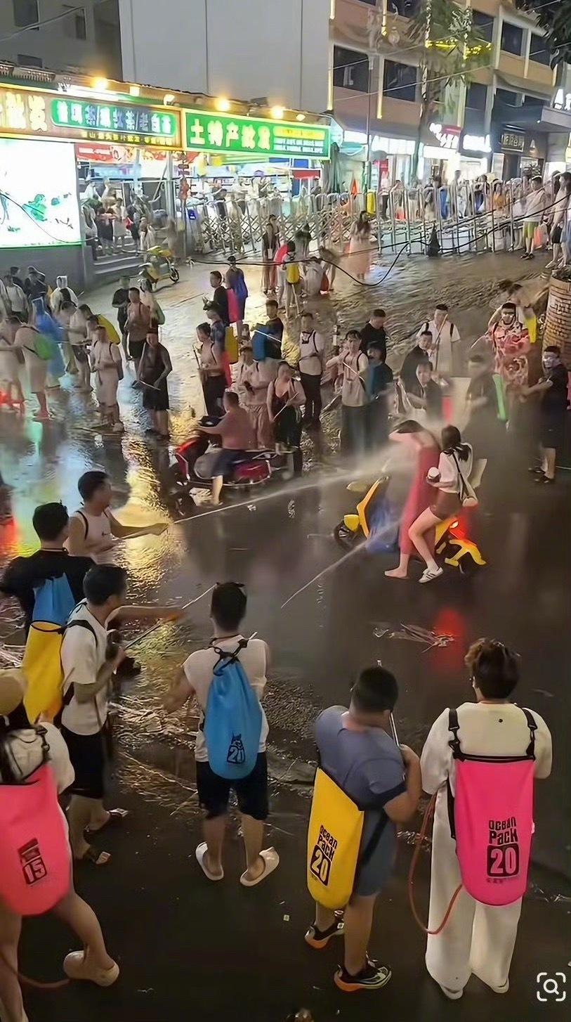 【泼水节 性骚扰】真的越看越气！好好一个祈福送福的传统节日，硬生生被一群流氓玩变