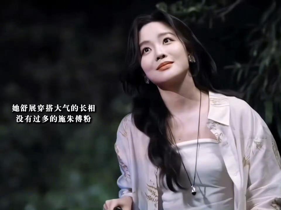 在恋综里看到韩剧了近期挖到宝藏恋综，镜头配乐全是韩剧配置，初次碰面小狗抢先心动破