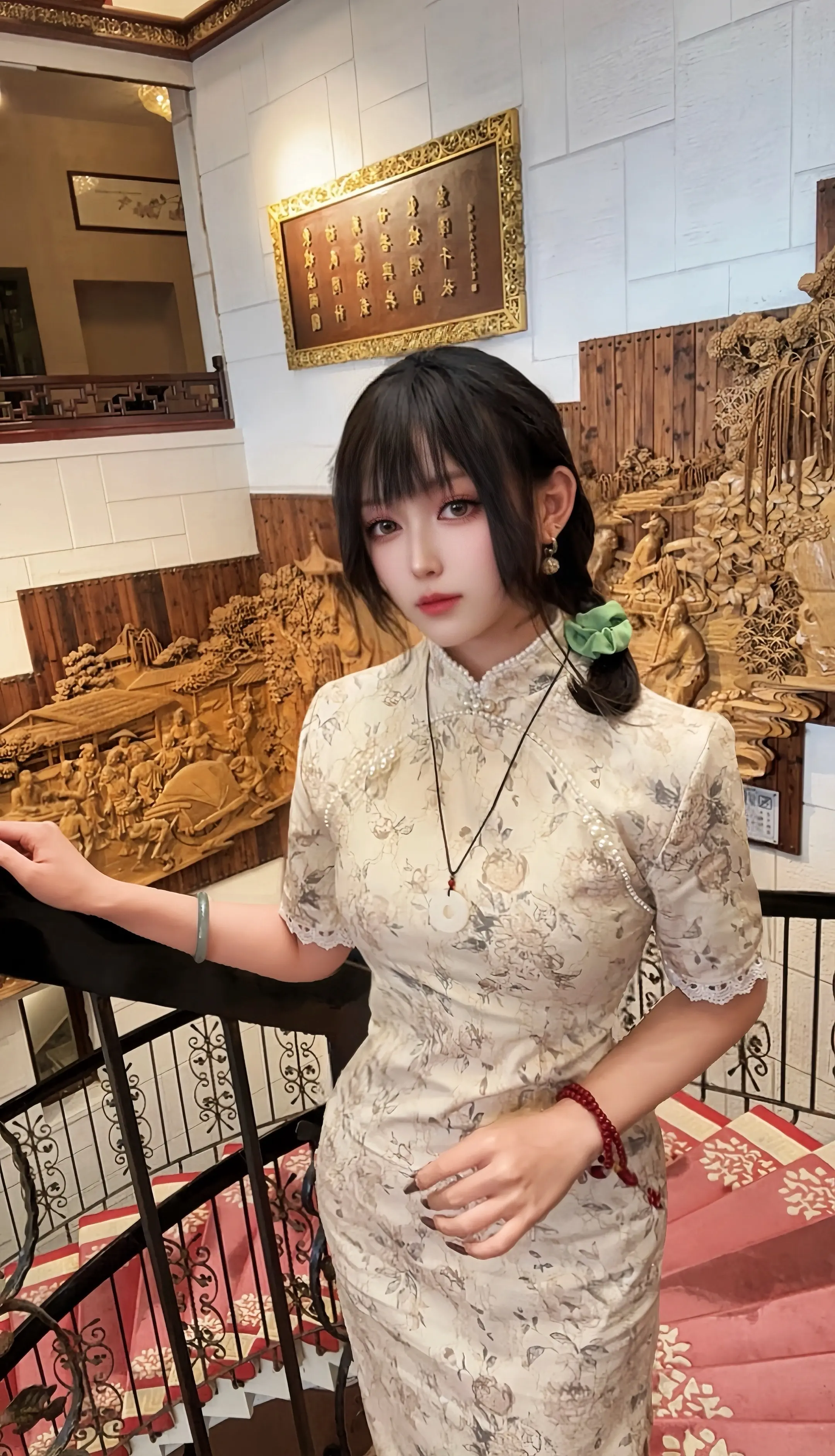山外青山。