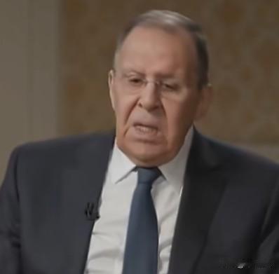 俄外长拉夫罗夫：马克龙又说“可能给普京打电话”，这根本不是严肃外交，想谈就直接打