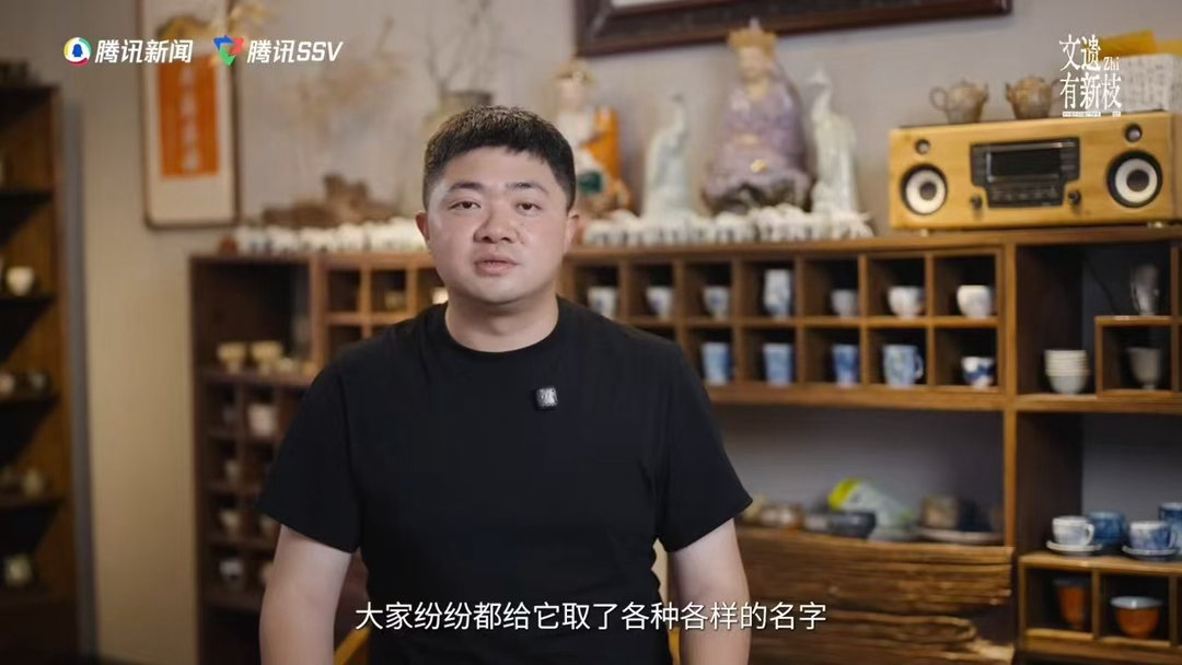 景德镇瓷雕传承人谈无语佛走红一直靠无语佛应对繁杂工作消息，了解来历之后满心惭愧，