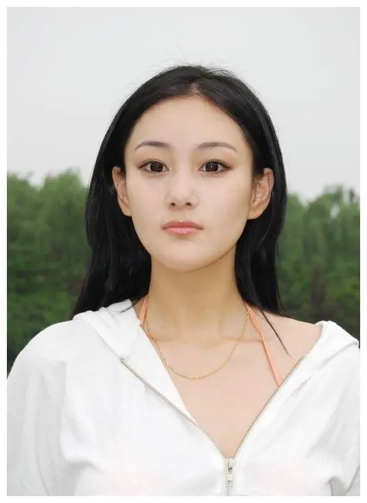 喜欢是毫无理由的护短和潜意识的偏爱。