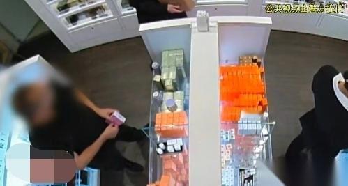 胆子太大！上海，一男子在几个月内9次乘坐同一邮轮，悄无声息地弄到30多万。就在他