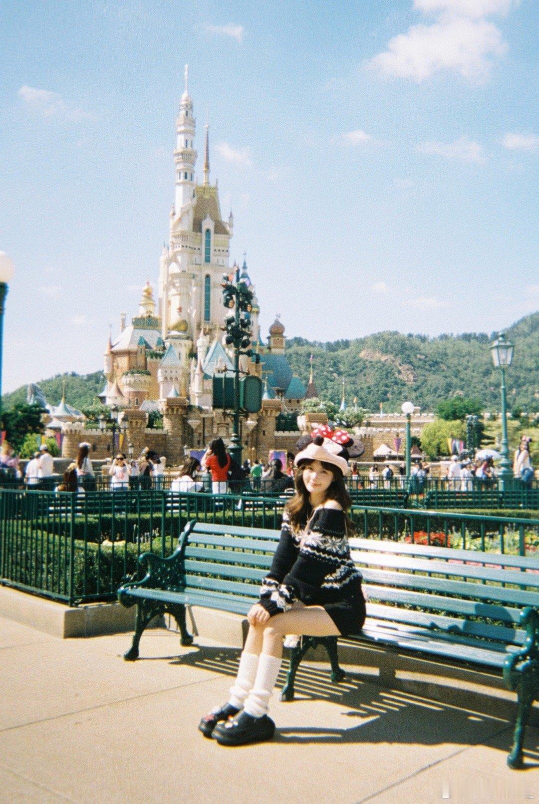 🎀𝐃𝐢𝐬𝐧𝐞𝐲 𝐝𝐚𝐲🎄💭 