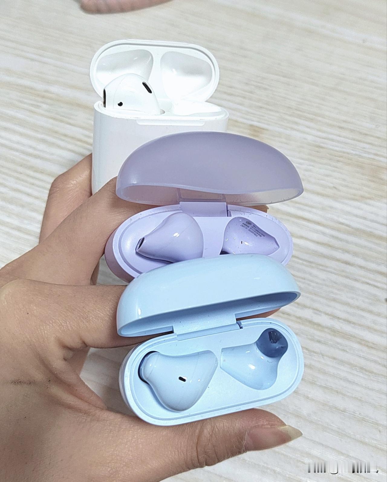 你们都用的什么牌子的耳机？我已经买过五六款了，目前使用感最好的还是这个蓝色华为的