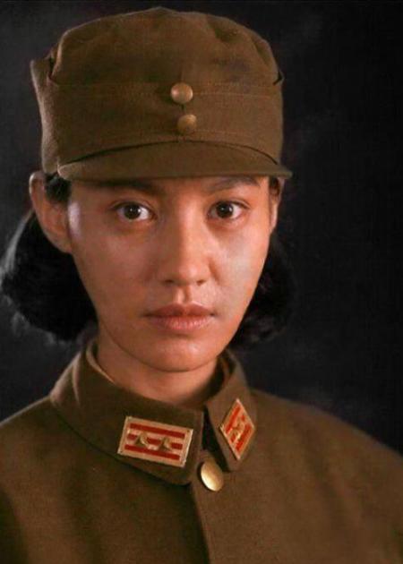 35集谍战剧，朱雨辰林雪领衔主演，顶级神仙演员阵容，剧情环环相扣，收视大火，谍战