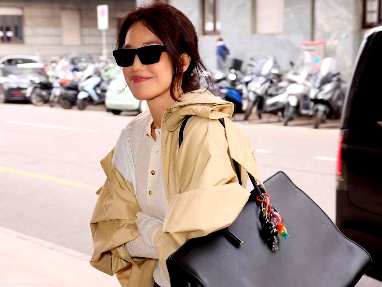 结婚十年没孩子，这事儿搁谁身上都可能藏着掖着，但舒淇的处理方式真让人意外。
别人