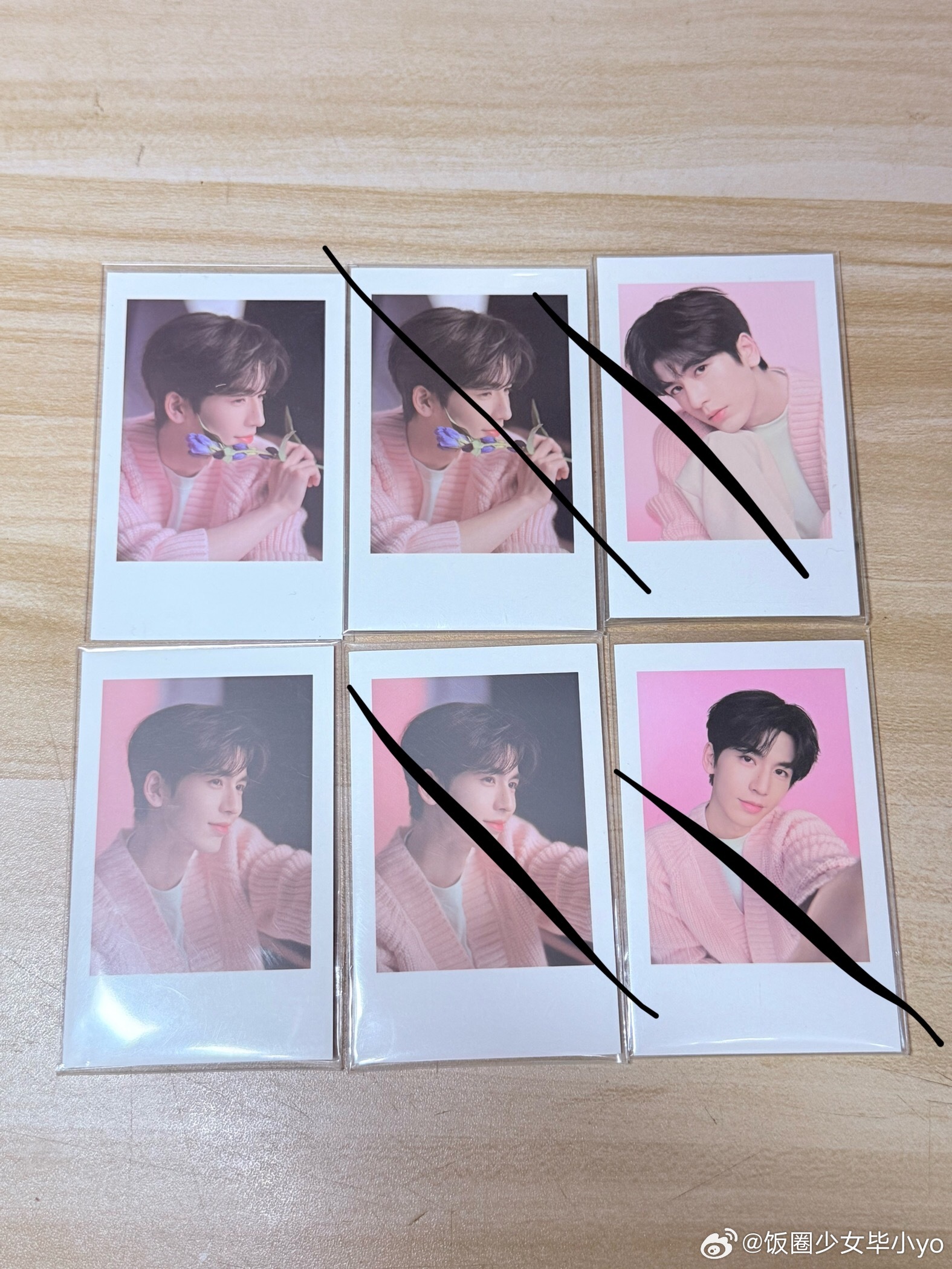 张凌赫周边中转站  出图下两张70🍞走pt有购买记录 