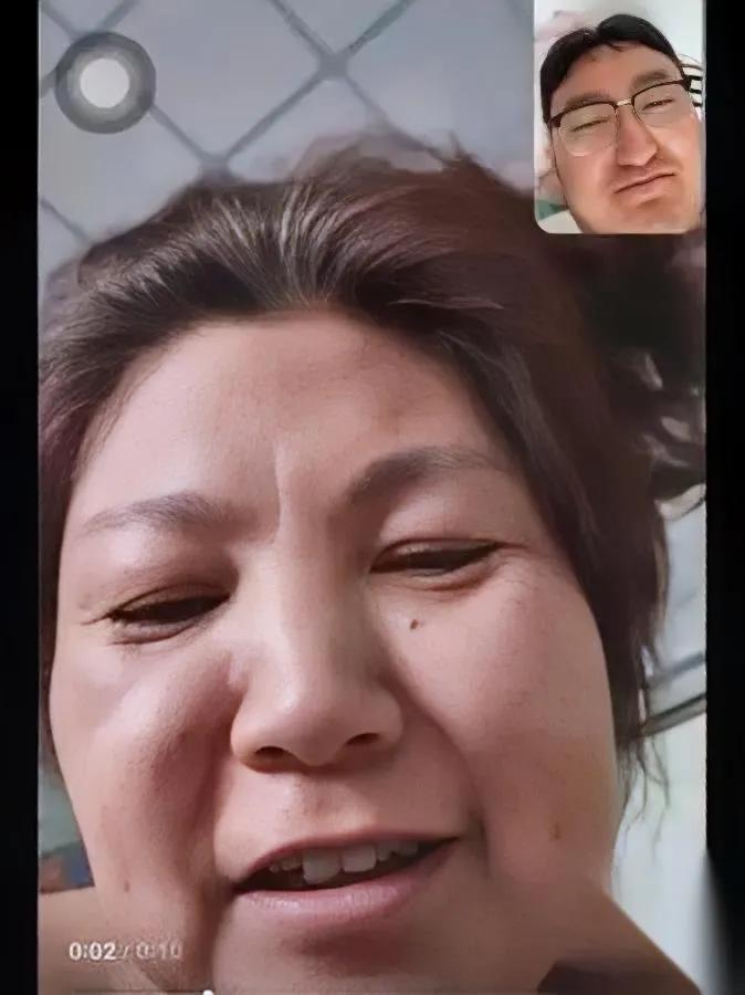 姐弟恋又惹争议？

这次竟是研究生和宿管阿姨

沈阳某大学研究生与宿管阿姨相恋的