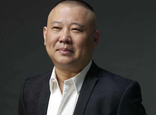 郭德刚乱改红歌，不仅仅是“口舌之快”吧？他除了调侃红歌之外，不少网友关注的是，他