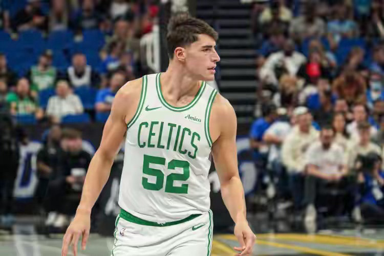 打得可以了！加尔扎9中8&三分3中2拿20分9板 全队唯一正负值为正NBA体育明