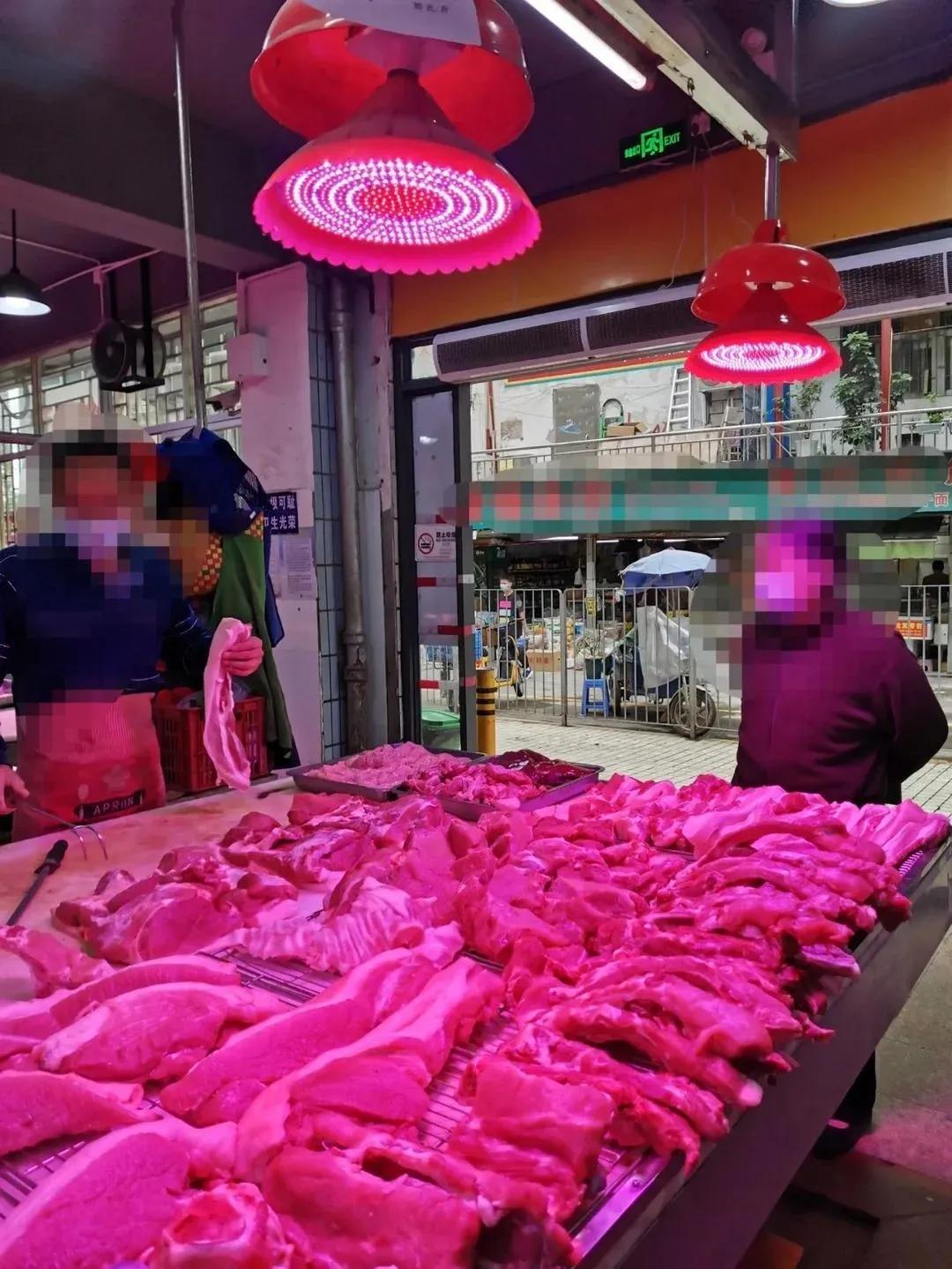 “硼砂肉”泛滥成灾？什么是硼砂肉？
今天去菜市场买肉，一个年纪有点大的大叔在跟猪