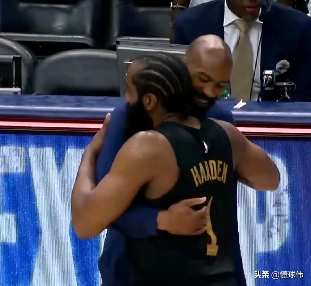 老友相见！布鲁尔谈哈登：

“见到哈登很开心。”

“这家伙还是那么强。”

“