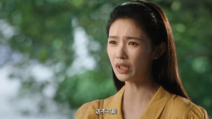 林允新剧送导演假酒白宇林允好真实的打工人谁懂这种社死到抠脚的瞬间，林允新剧里好心