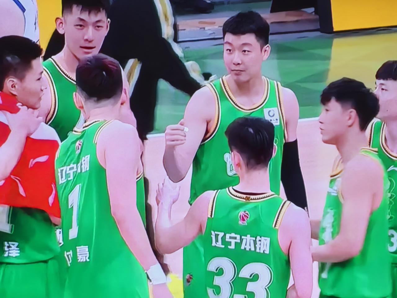 辽篮大胜广厦就是因为大韩晓旭继伟都没上场
      赛前，谁也没想到辽宁男篮能