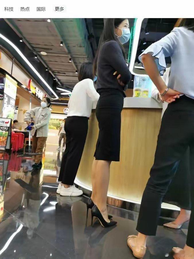 这种高跟鞋，可以提臀是真的，但走起路来会不会太辛苦了？ ​​​