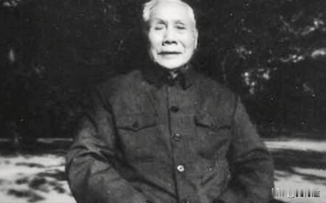 1934年，国民党少将救下了九万红军战士，建国后，毛主席亲自下令，一定要找到这位