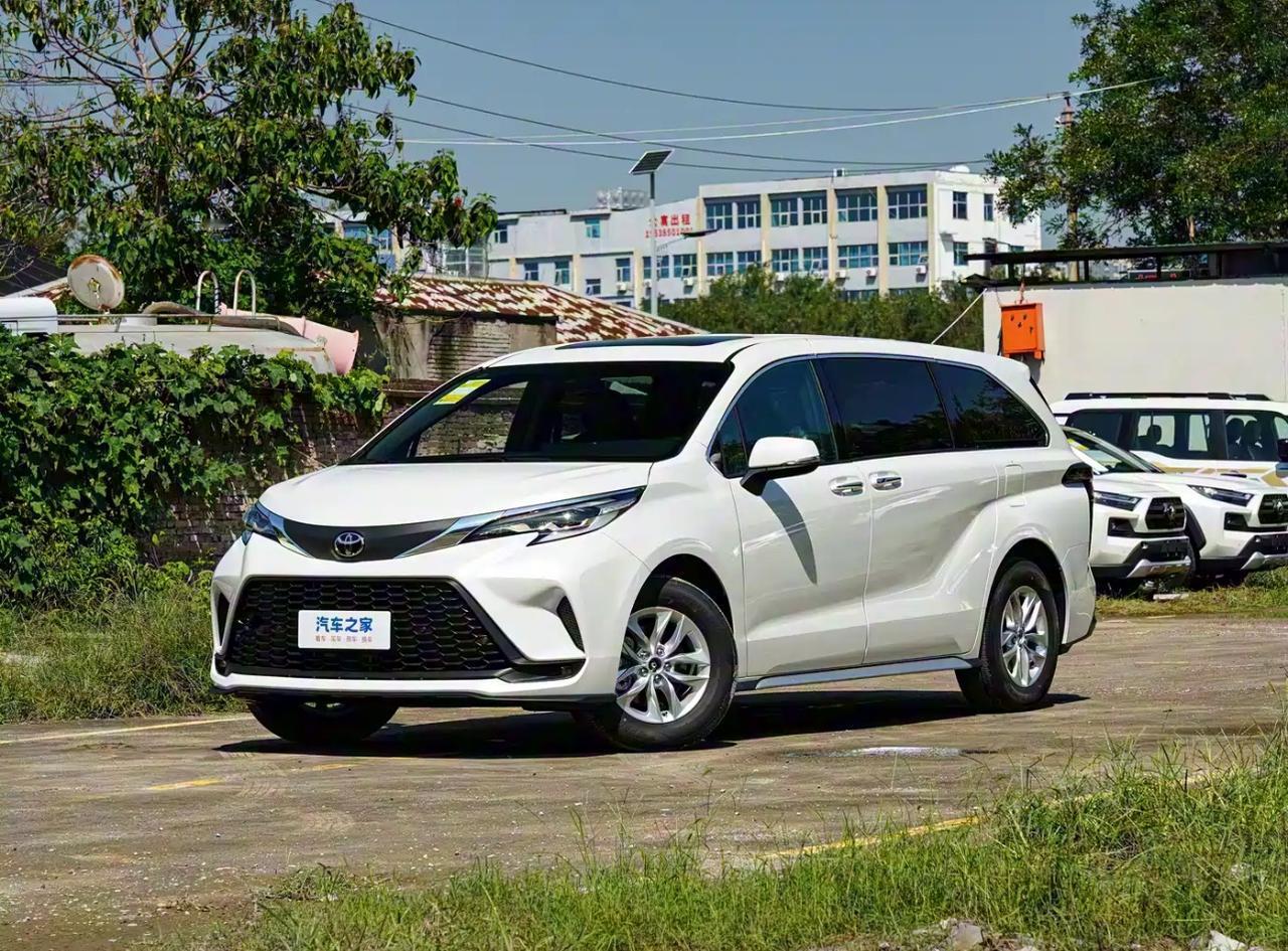 2026款格瑞维亚：混动与空间的实用主义表达

2025年10月18日，一汽丰田