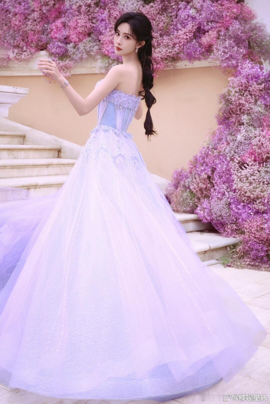 孟子义 你没有我联系方式哈冰 6 团长春团建，给孟姐打电话，结果被孟姐的耿直笑晕