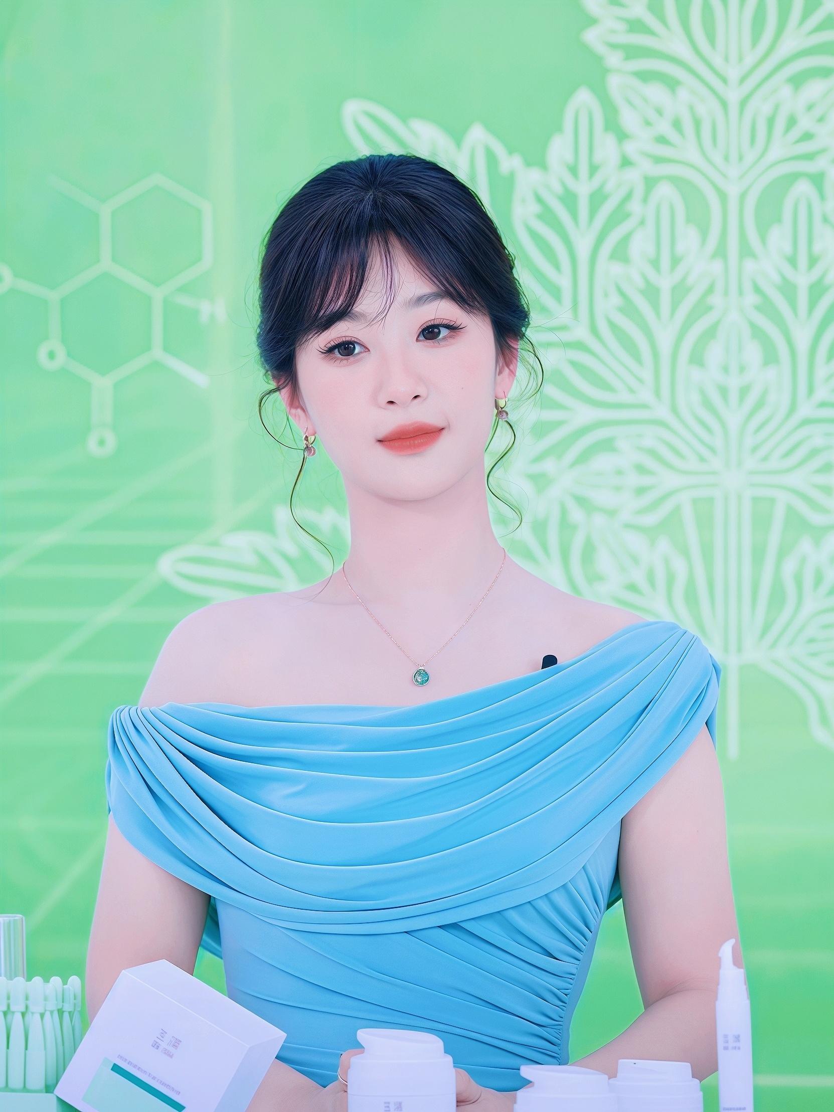 杨紫 丨  玉泽 ​​​