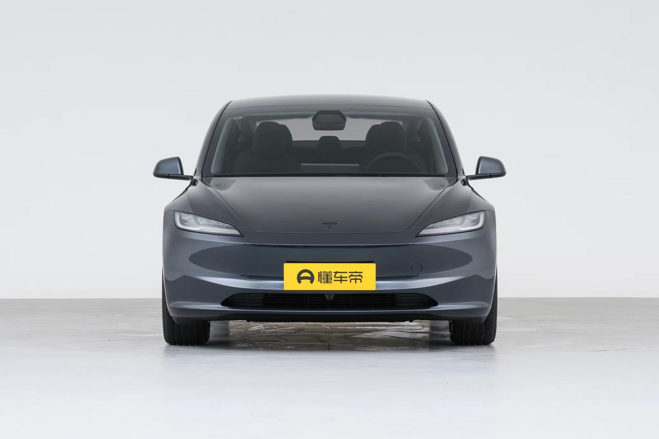 公司同事提了Model 3，天天跟我吹操控多牛，单踏板多好开。结果有次中午出去吃