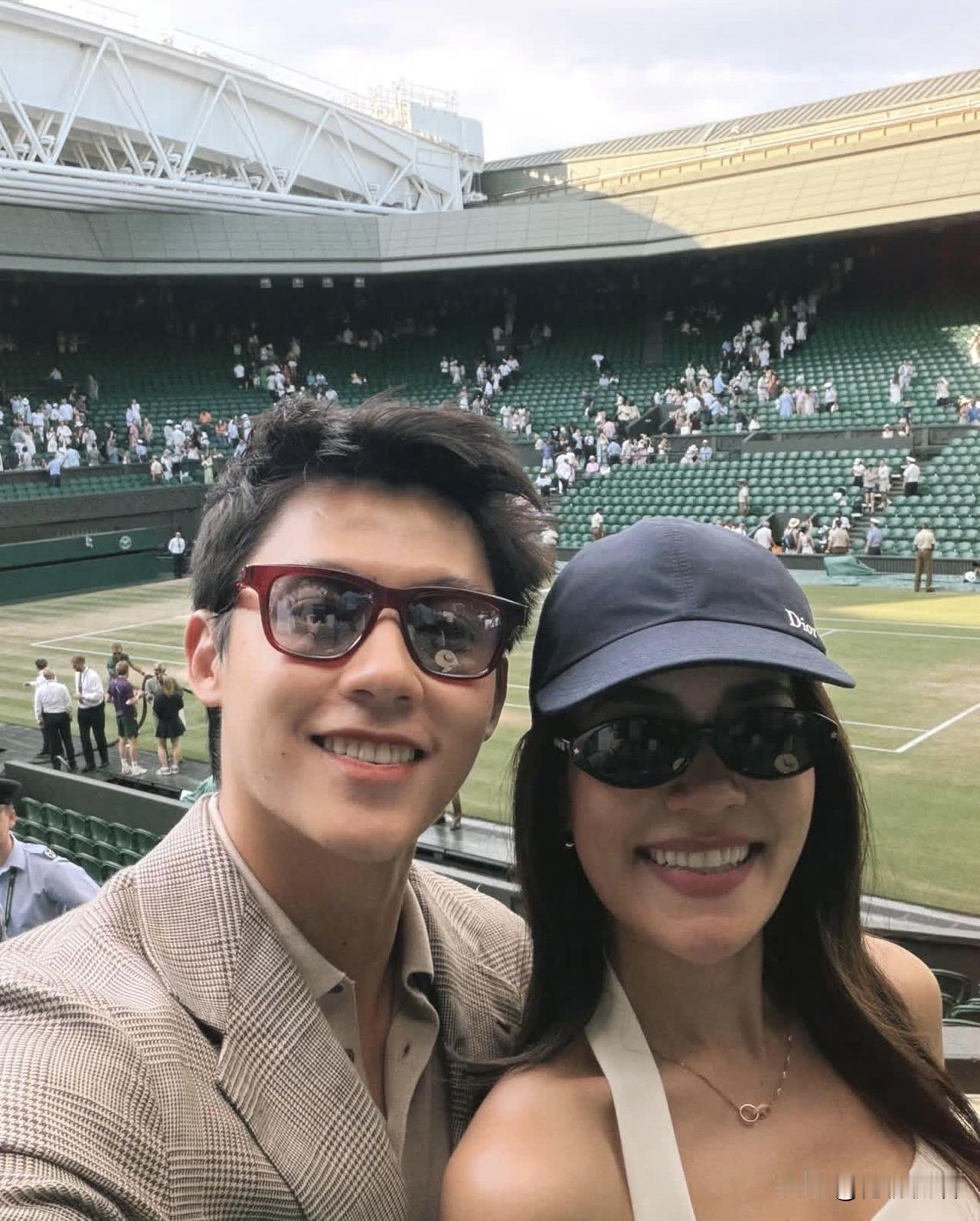 Mark、Kimberley去看了网球比赛。。🎾🎾