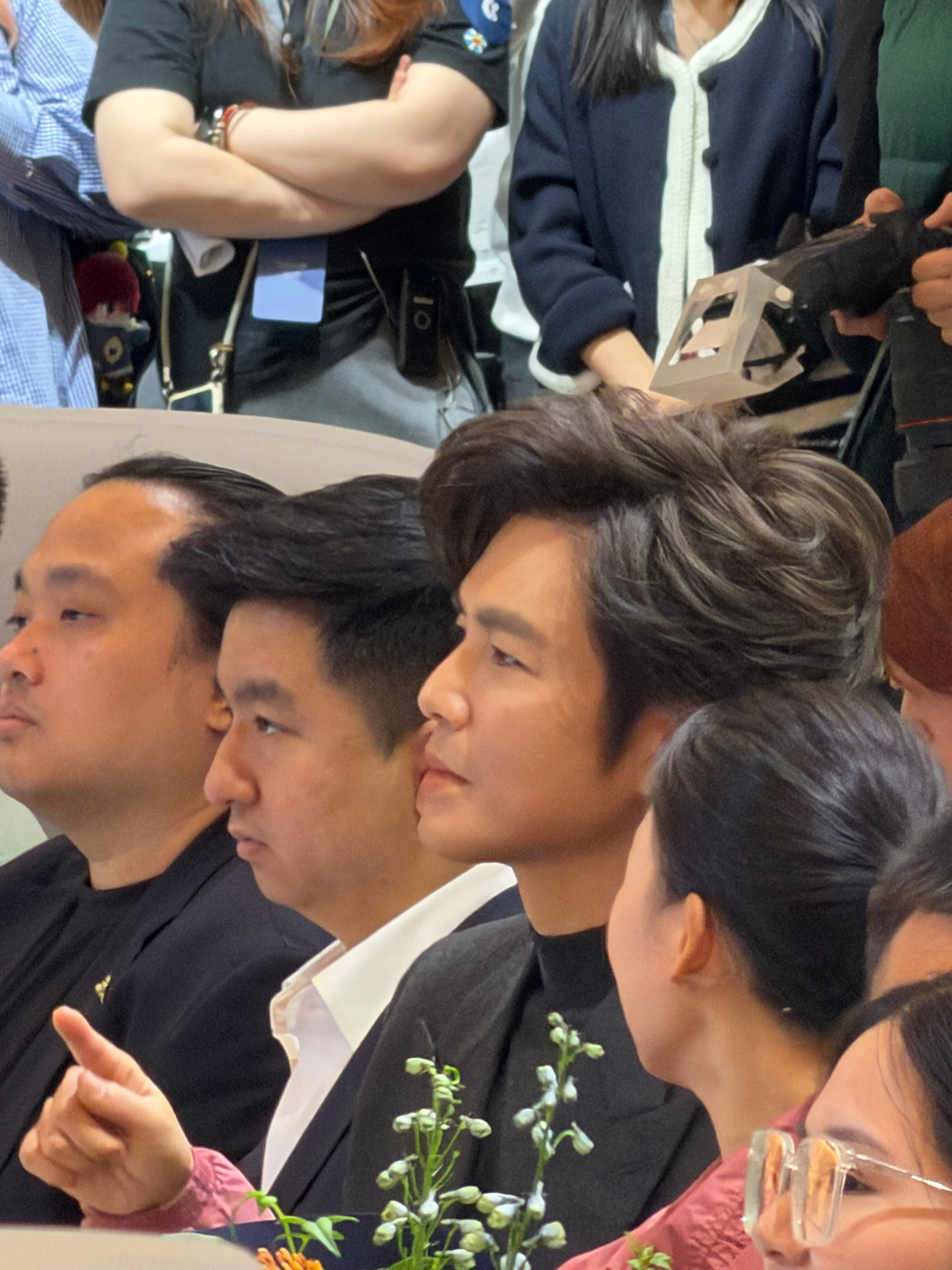 这位头发很多的 准车主是？  