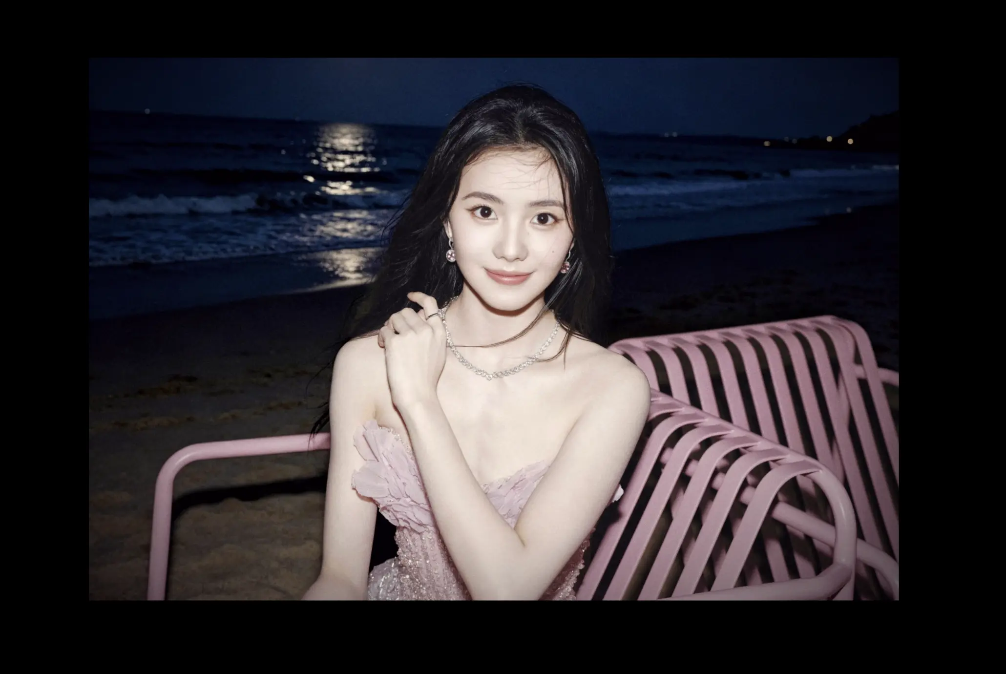 「海是倒过来的天，你是藏起来的温柔