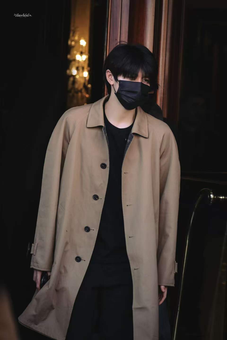 朱志鑫长风衣 朱志鑫风衣男神 朱志鑫长风衣好帅啊 