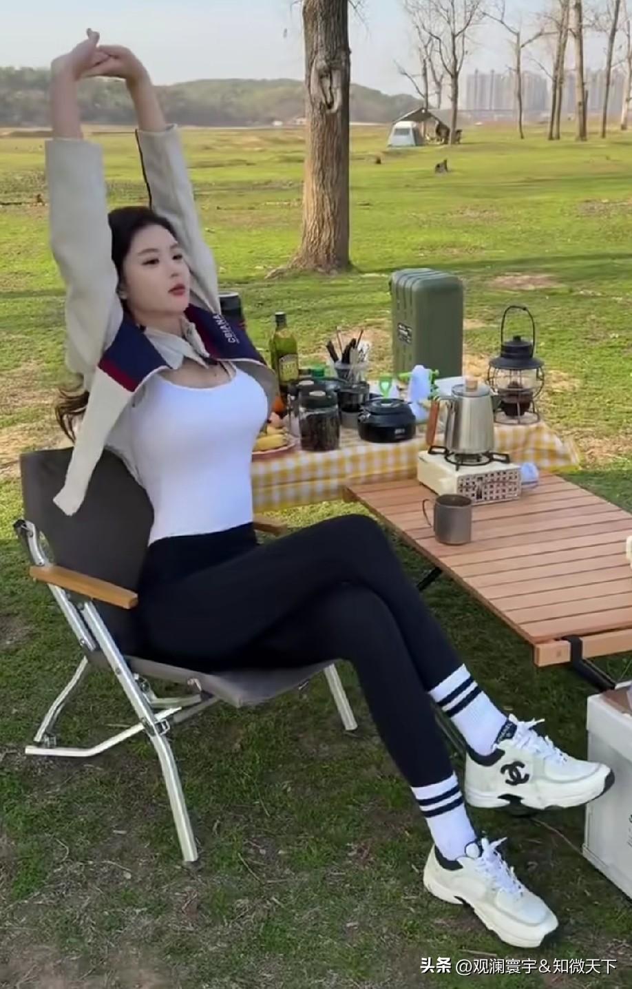 活到三十多岁，褪去了年少莽撞的戾气，也磨平了一腔热烈的棱角，我才慢慢发觉，生活从