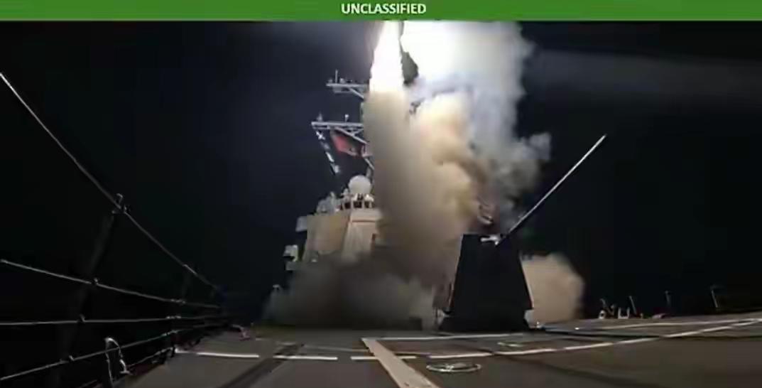 突发！美军圣诞夜动武！空袭尼日利亚，背后竟藏双重图谋？
 
没人能料到，2025