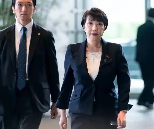 高市早苗上台后，日本会走向何方？保守派掌权下的铁娘子挑战
 
近日日本自民党总裁