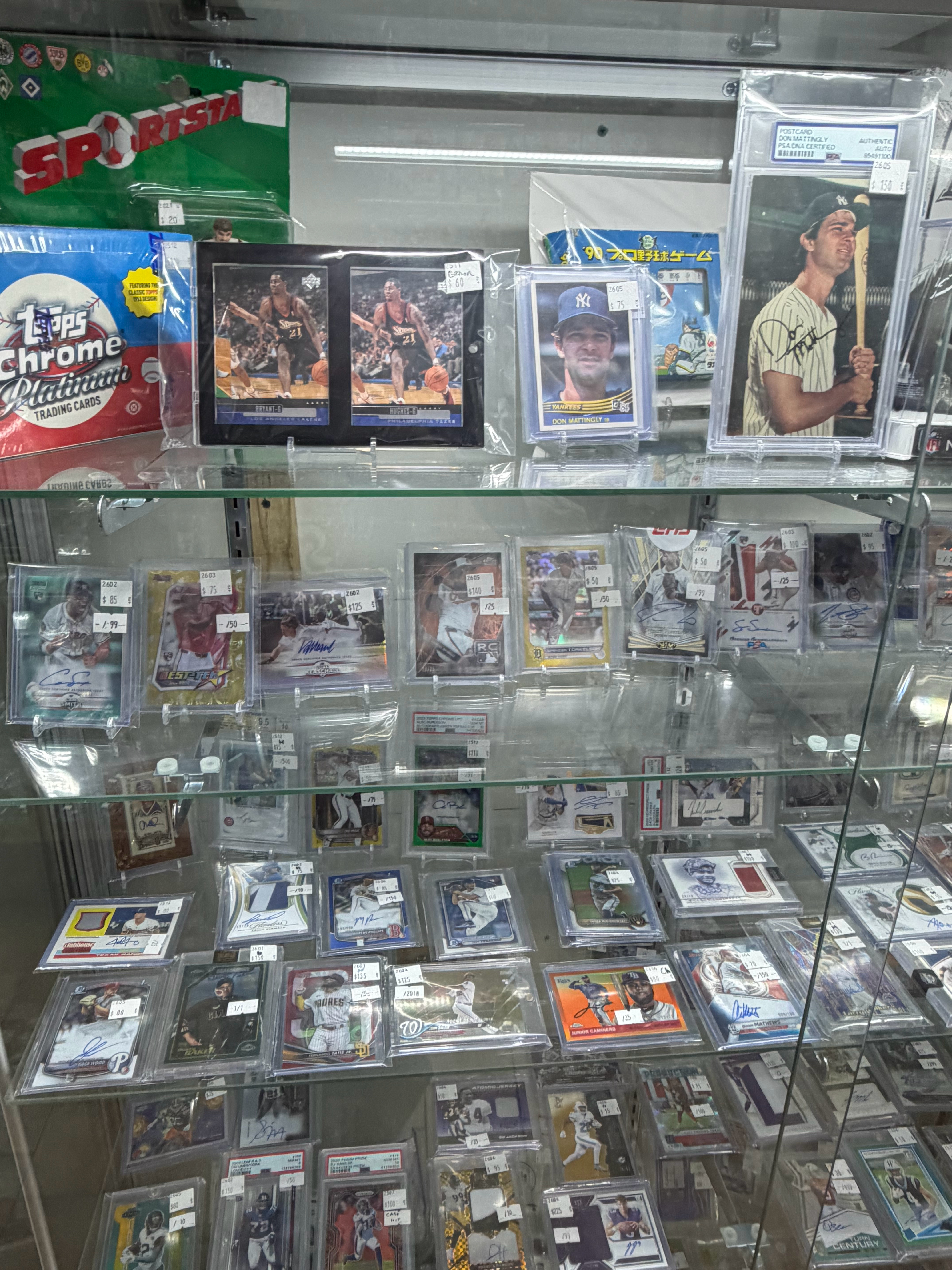 今天淘到不少好东西的店叫Alex's MVP Cards and Comics，