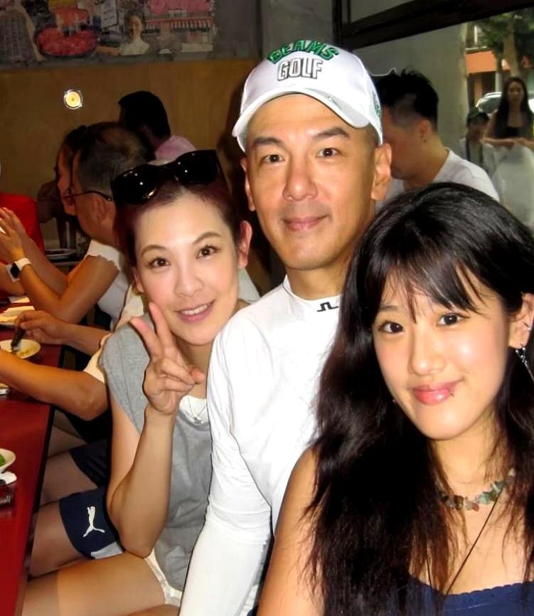 网友刚把孙志浩写进肝癌晚期的病房，当事人今天就跳出来拍桌子大骂老子活得好好的。