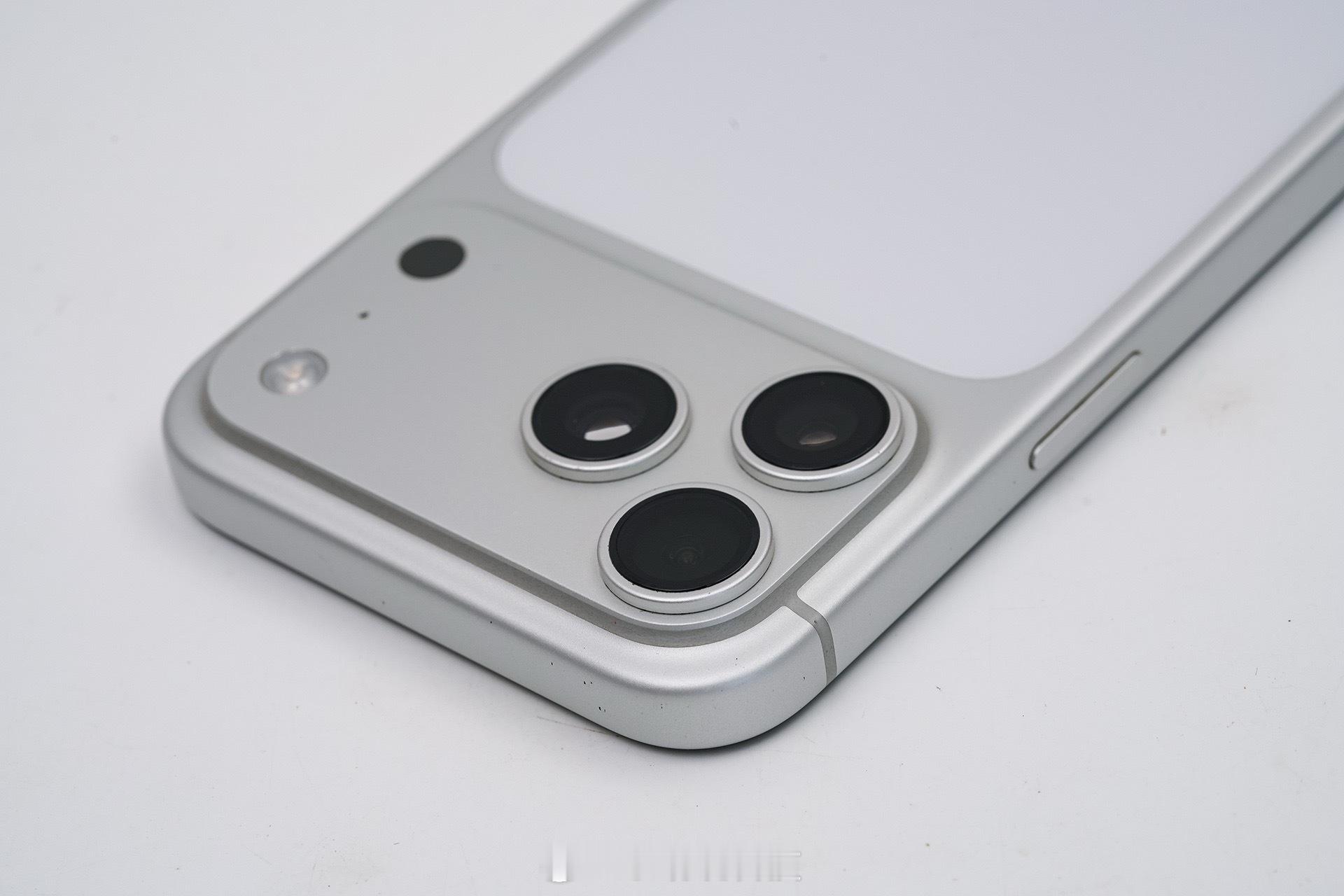 iphone18pro或温和涨价如果iPhone18 Pro真是温和涨价，我反而
