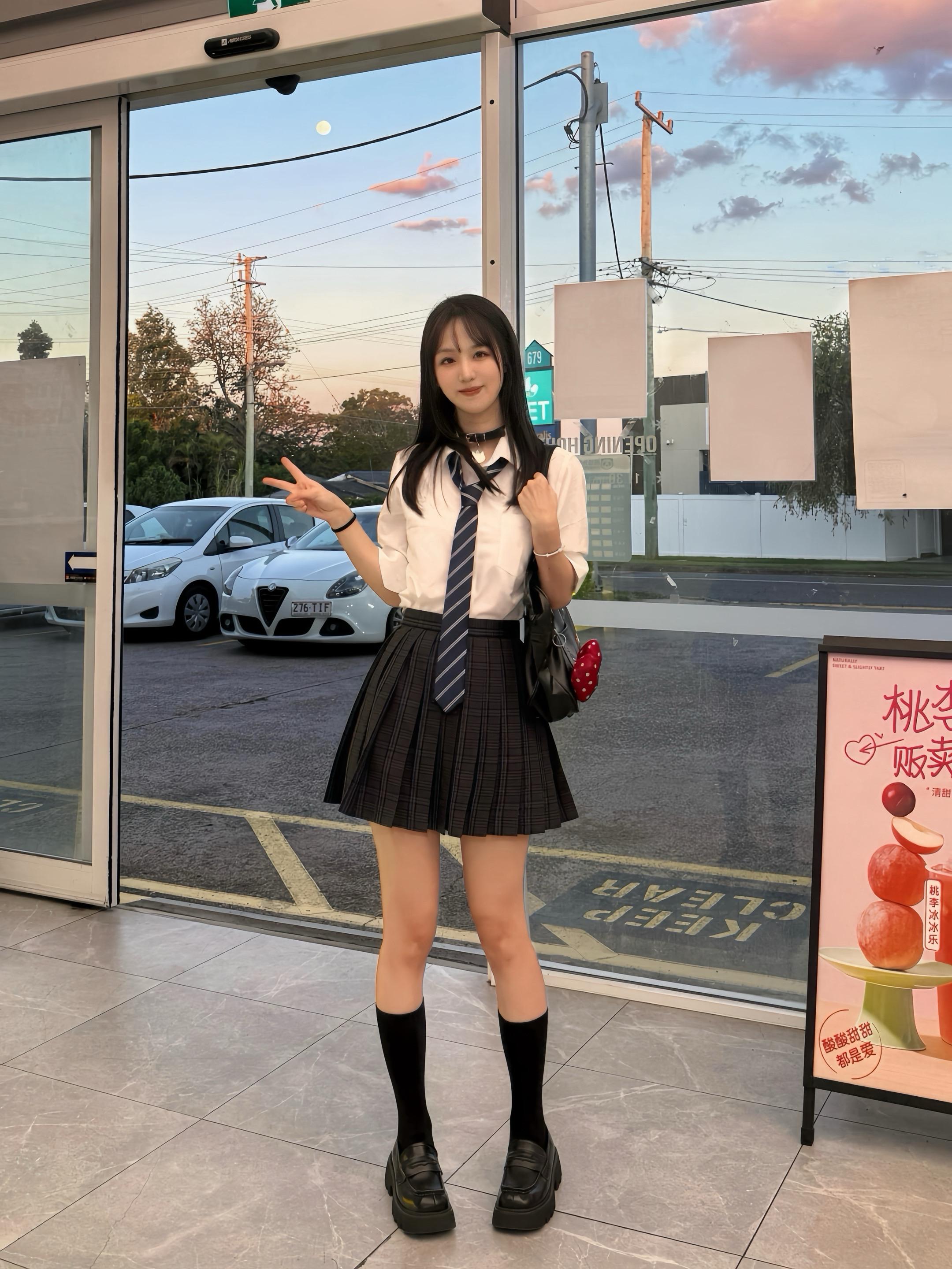 到底要吃多少辣条才能成为辣妹◍⁰ᯅ⁰◍ .ᐟ.ᐟ