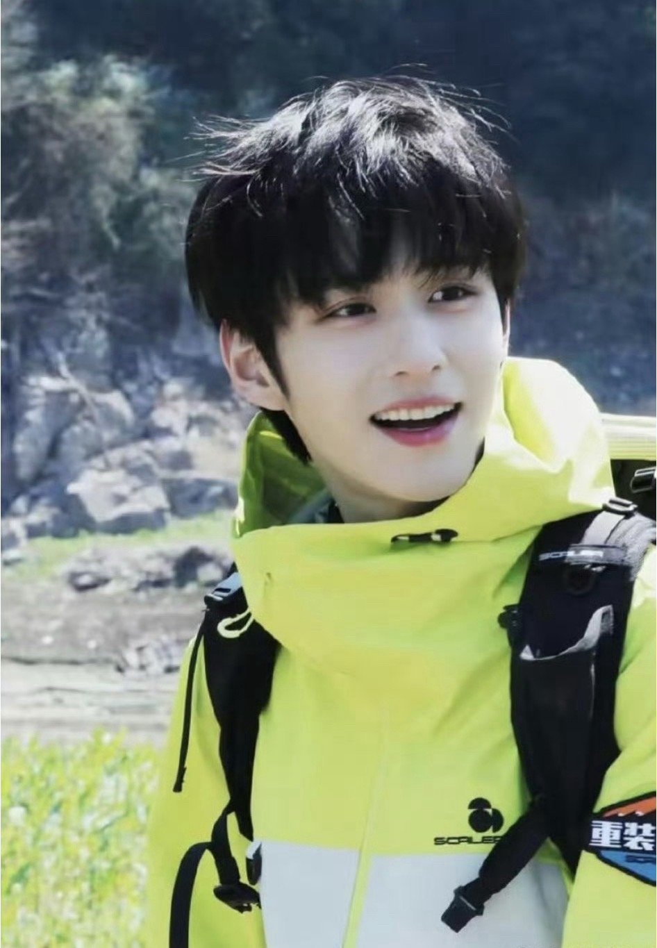 徐振轩 你个骗子要外表有外表，要有趣的灵魂有有趣的灵魂罢了