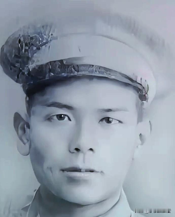 西安事变后，曾扩情被释放回南京，刚下飞机就见戴笠带着十几个特务等候。戴笠说：“扩