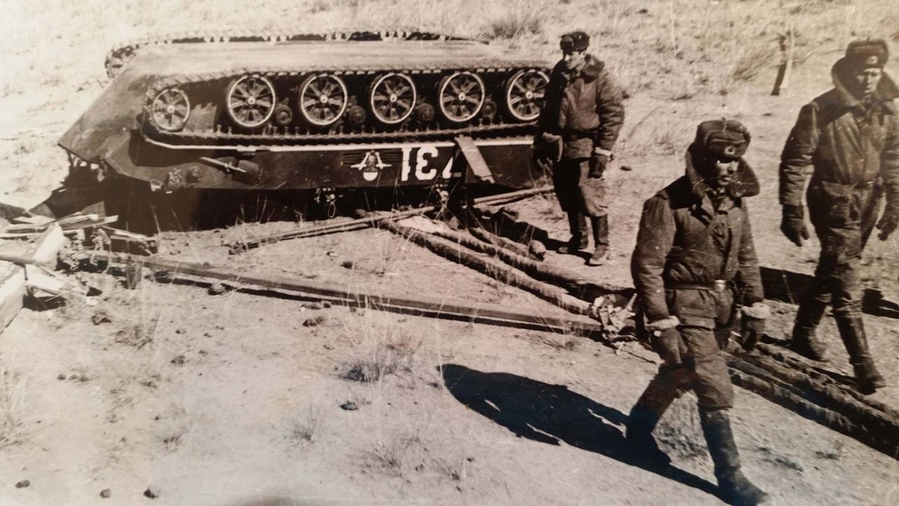 1979 年 3 月 24 日，苏联第 106 近卫空降师在蒙古阿尔哈 - 埃尔