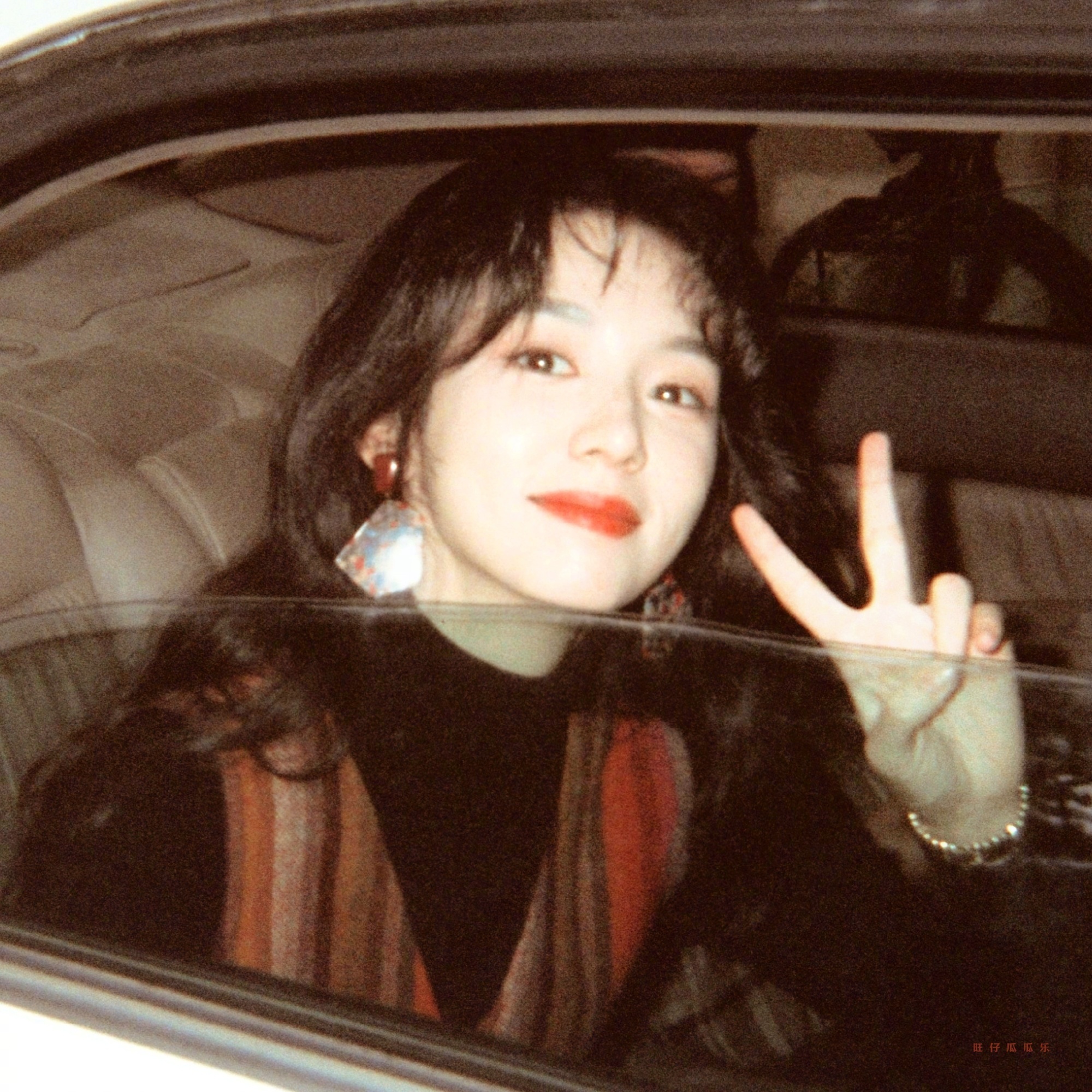 #咪咕星鲜事##豆包给周也指导的穿搭#好伟大的初恋脸，像藏在相册深处泛黄老照片里