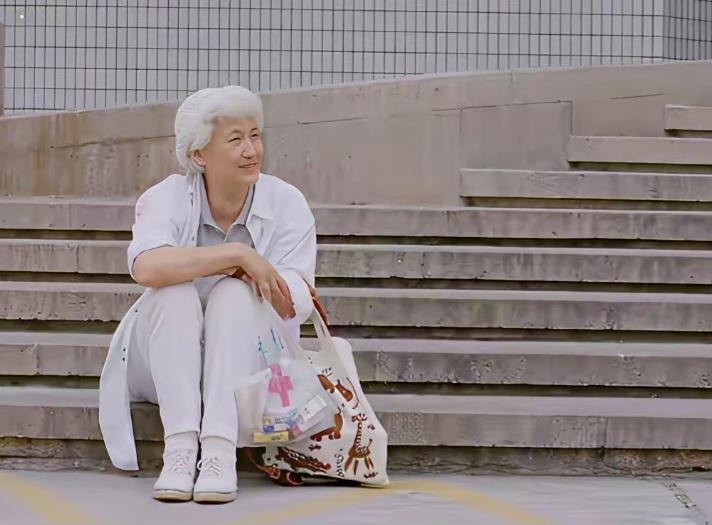 王铎：黄宗英七十多岁的时候，时光真是短暂啊！