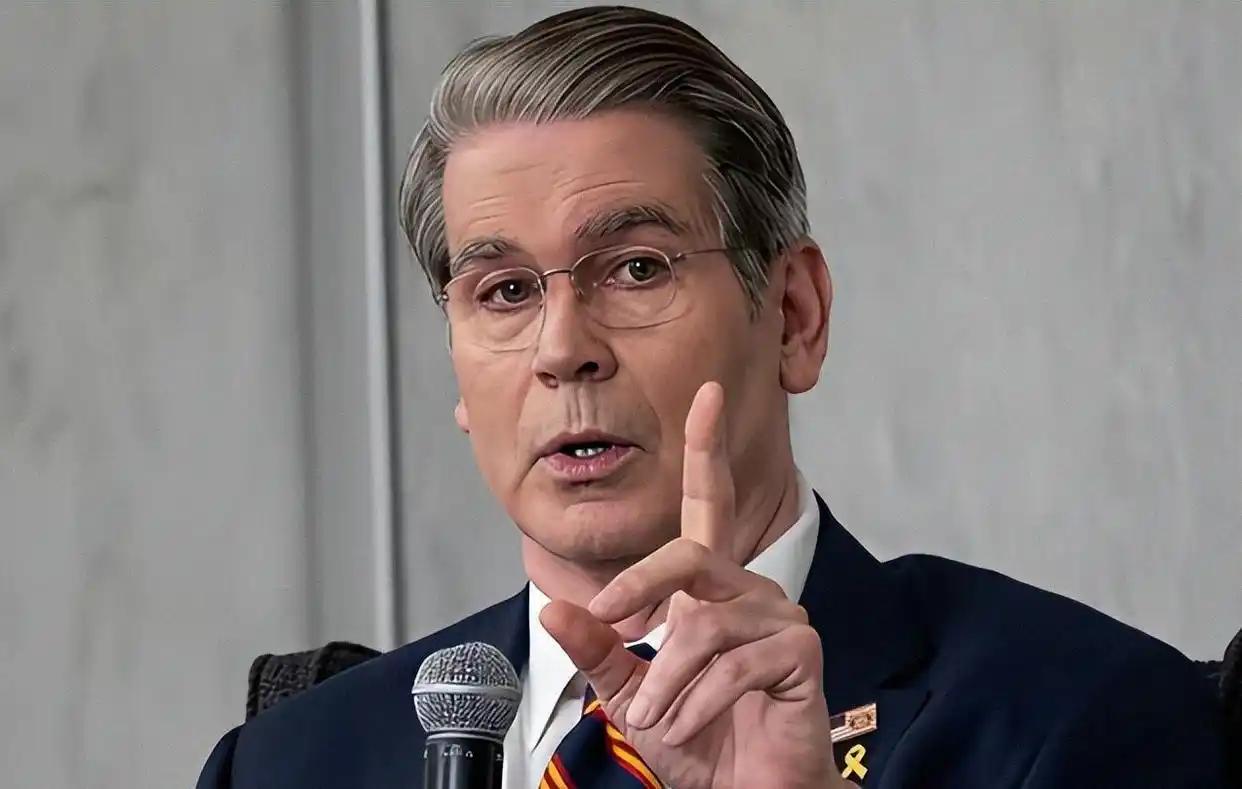 贝森特喊话伊朗用美元结算？

美国财政部长贝森特最近接受采访时放了一句话：“伊朗