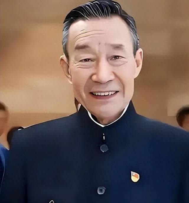 不到24小时，央视2次单独＂点名＂李雪健，原来李幼斌当初没说谎