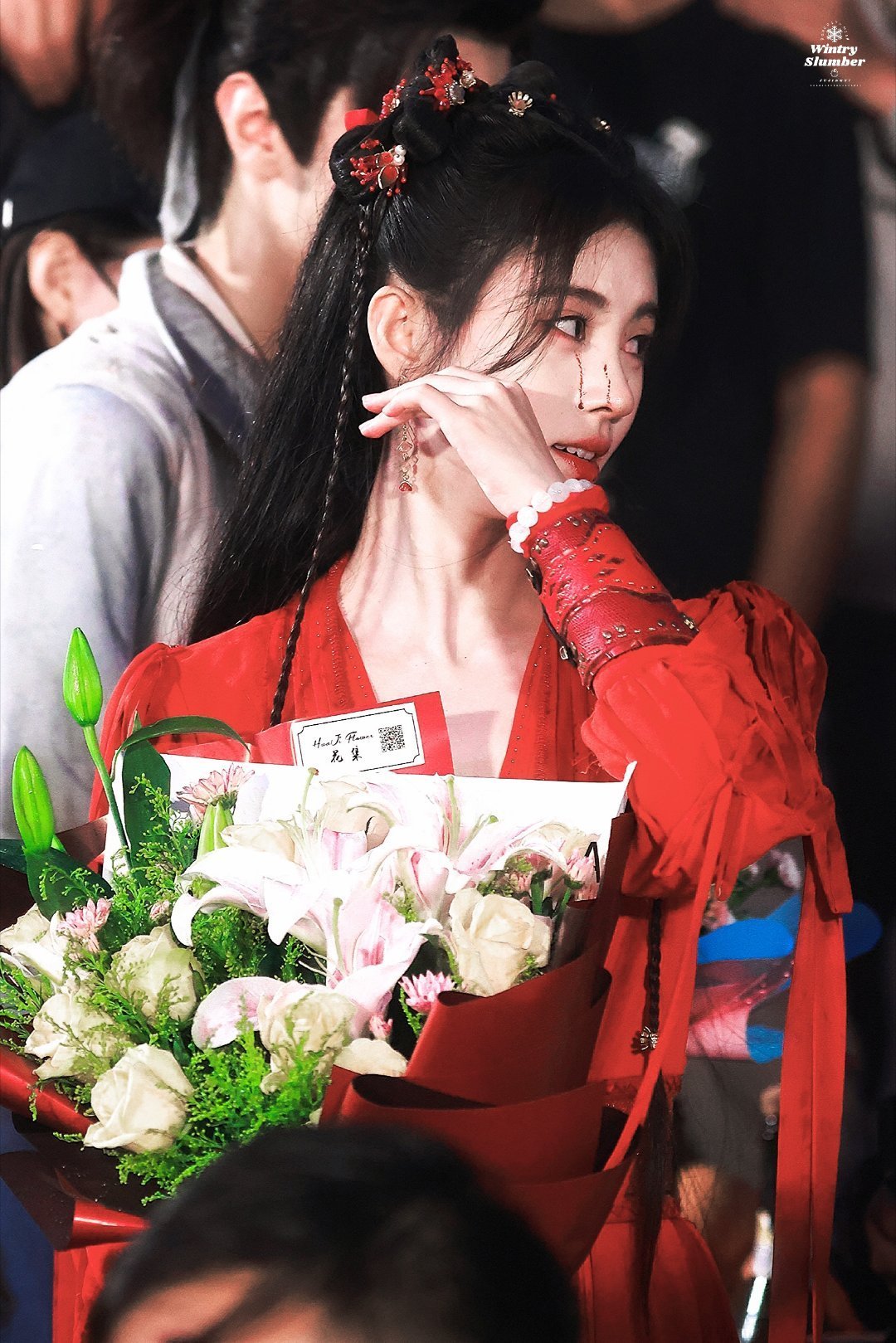 鞠婧祎露芜衣 丨鞠婧祎  如果甜到你 我只能说一句I’m sorry ՞˶･֊･