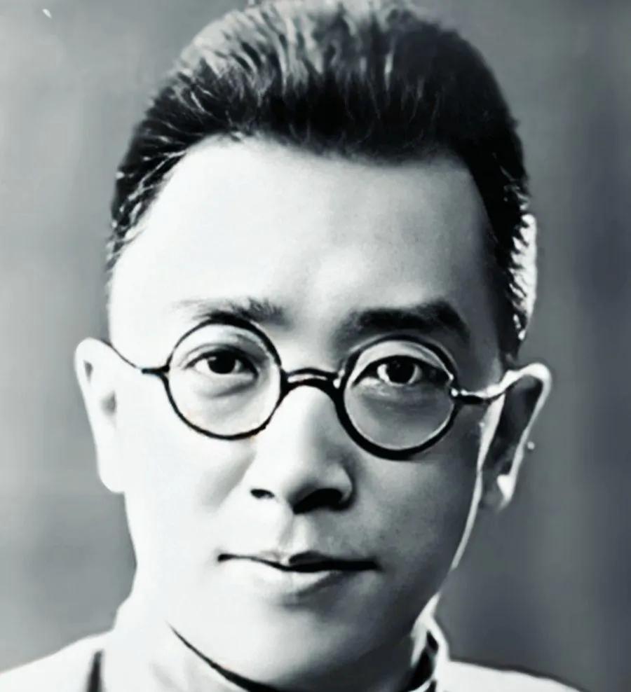 黄侃是同盟会会员，但是他因为心直口快、好骂人，得罪了不少人。有一次，他听说同盟会
