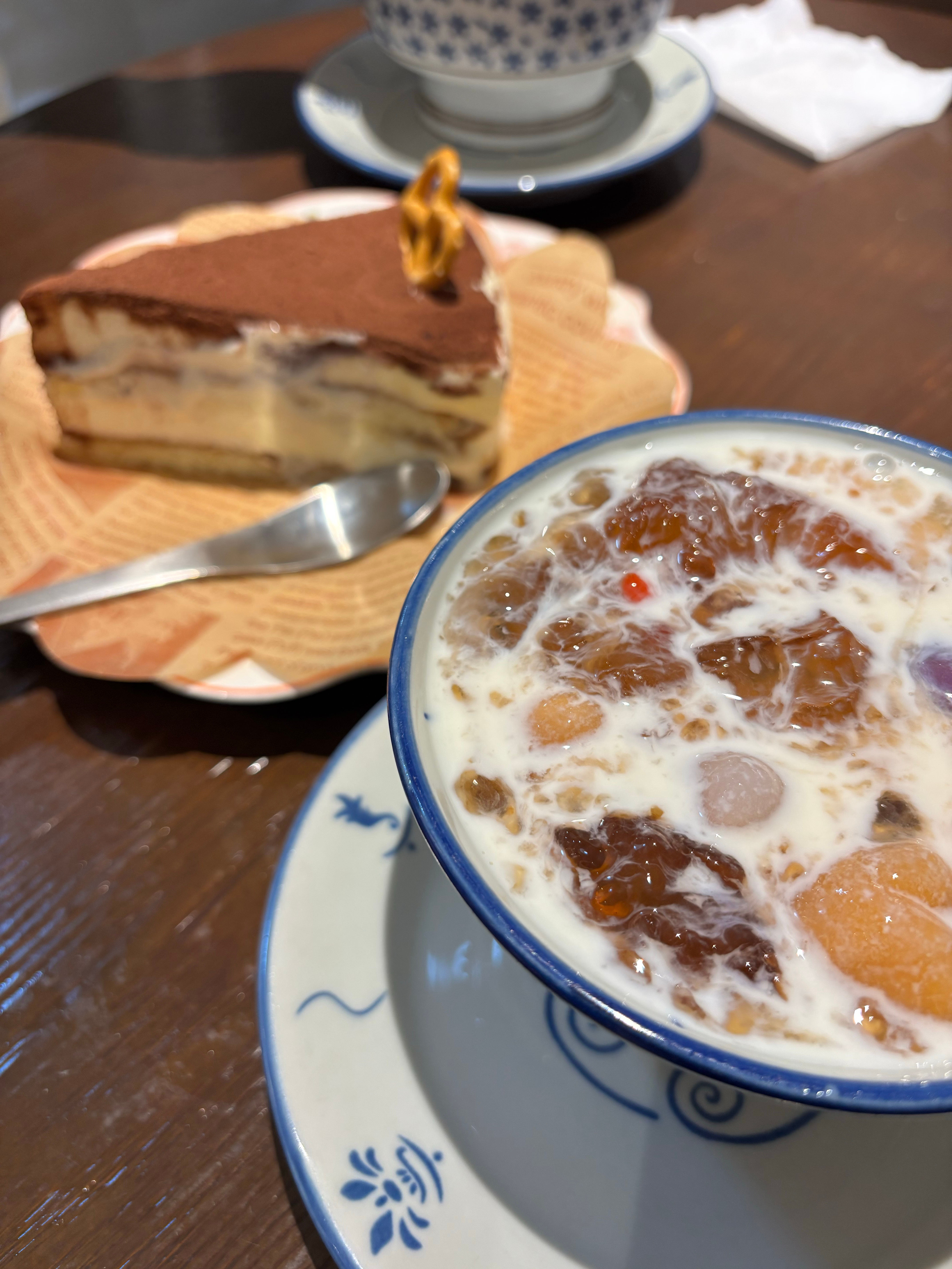 下午茶时间🍮吃甜品心情好！ 