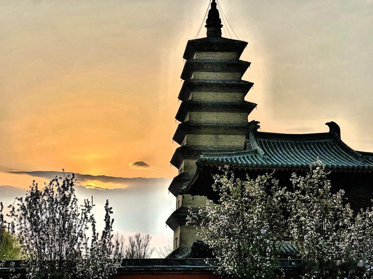 河北正定可是个宝藏地！
正定古城名不虚传，古迹众多，仿佛一座露天的历史博物馆。