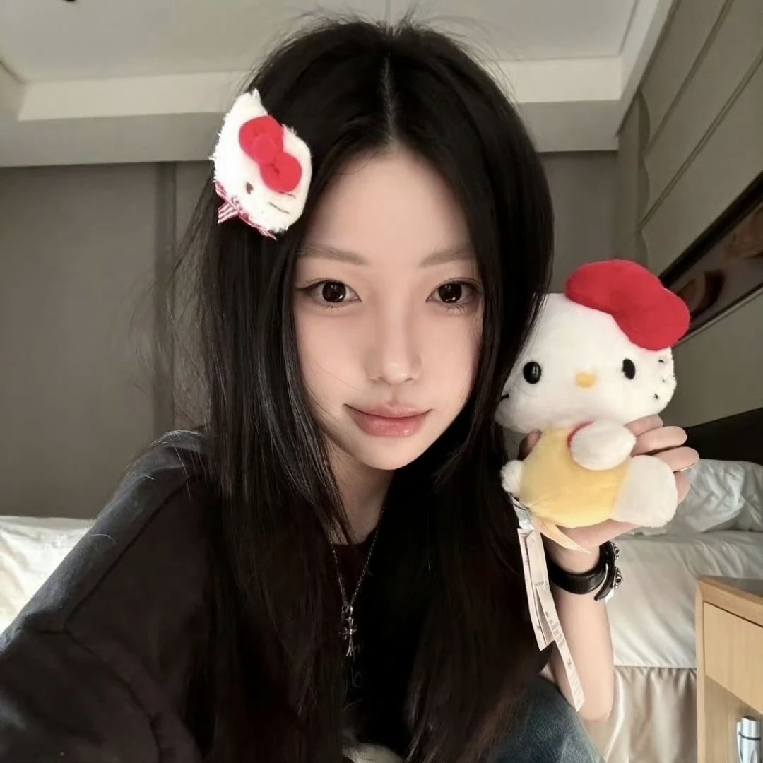 𝑾𝒆𝑪𝒉𝒂𝒕女头、小众氛围感  ｜  女生头像  ｜  头像分享 ​