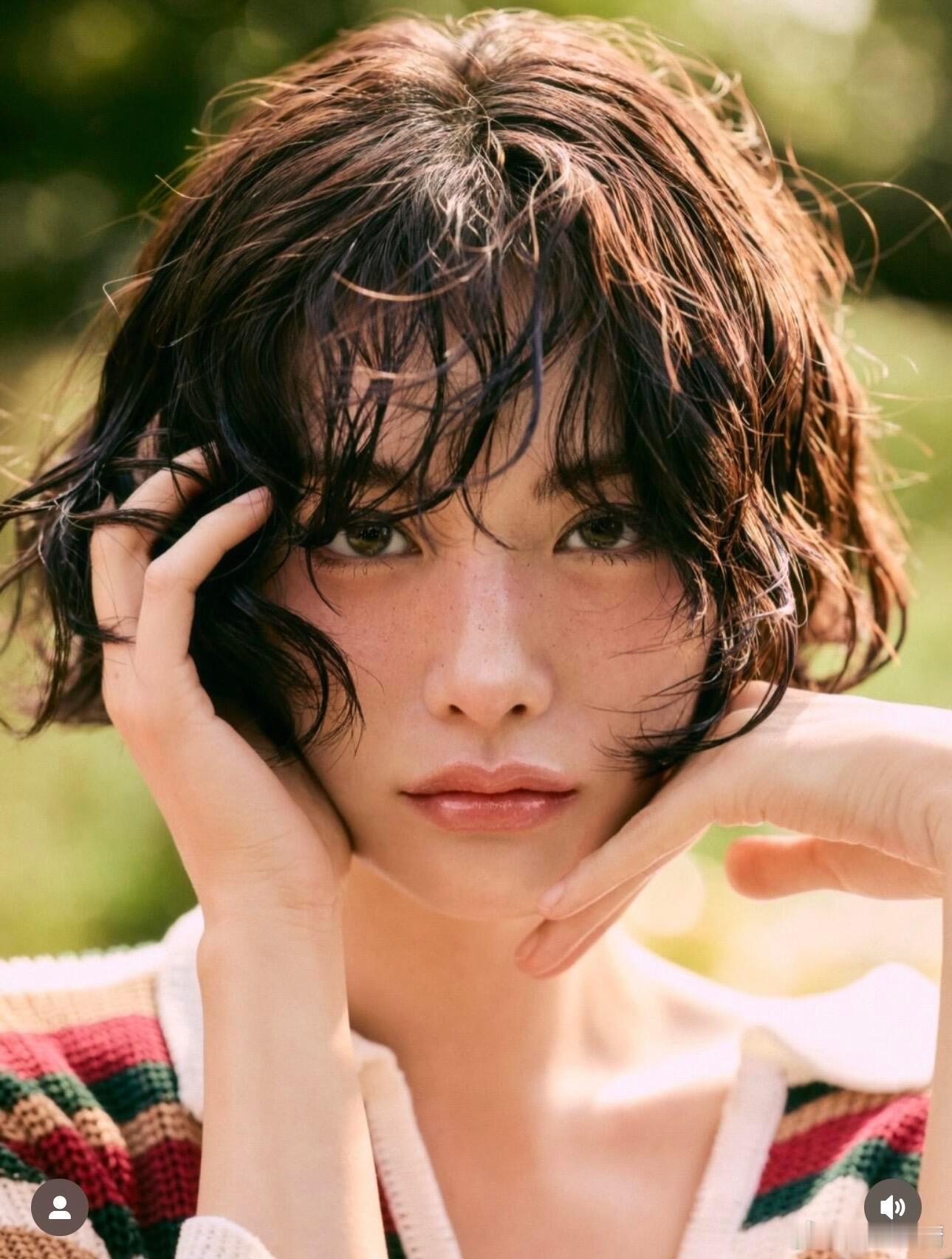 NANA（林珍娜）以超凡魅力诠释时尚新境界，最新代言大片惊艳亮相！明星时尚潇潇的