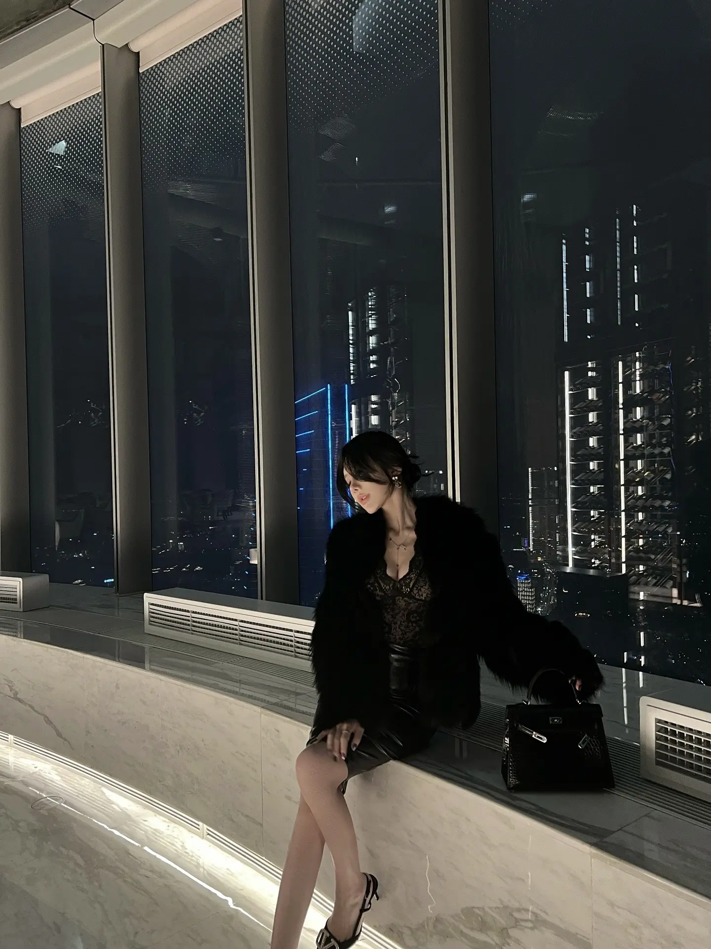 我这样的女人 需要什么呢。